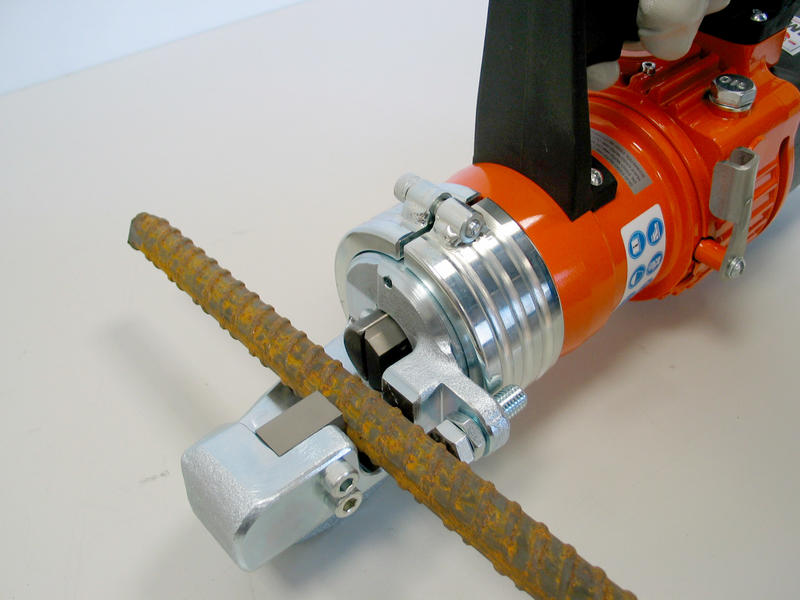 Rent rebar cutter TS22 (230V-50Hz)
