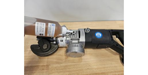 Bottle refill oil for hydr. machine (0.5 liter)